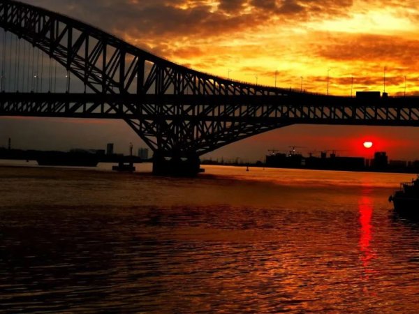 配资流程指南 多家上市公司外资持股比例超28%，外资持股上限该不该放松？