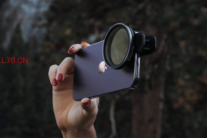 ▲ 外置 ND 滤镜体积相当大