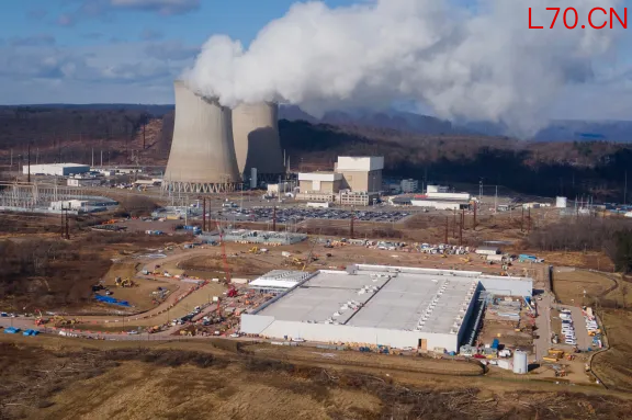 AI 热潮冲击科技巨头碳中和承诺：天然气用量激增，减排目标成“登月计划”