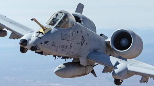 大型空中加油机装备不足？外媒：美国空军A-10C测试软管加油技术